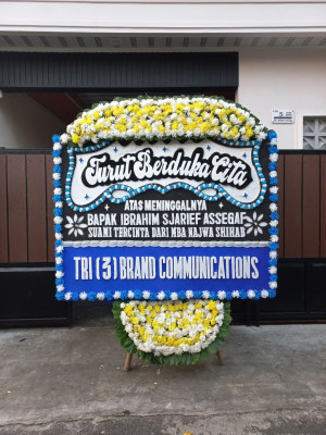 Papan Bunga Duka di Wara Timur